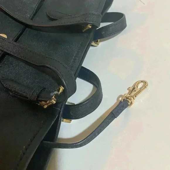 Michael kors Black saffiano leather hobo handbag - Picture 11 of 11